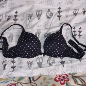 COPY - Victoria Secret push up bra! 🌸